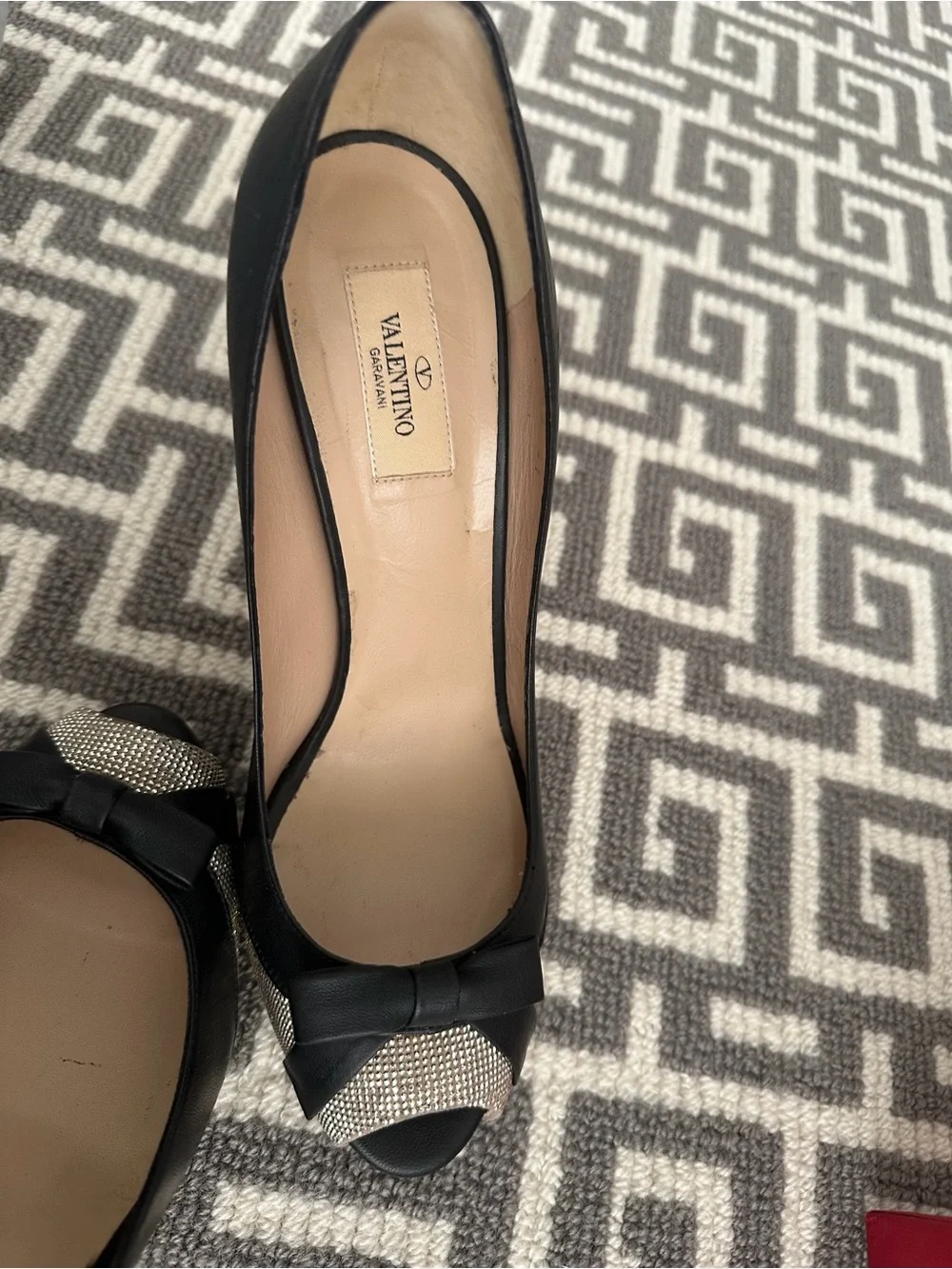 Valentino elegant peep